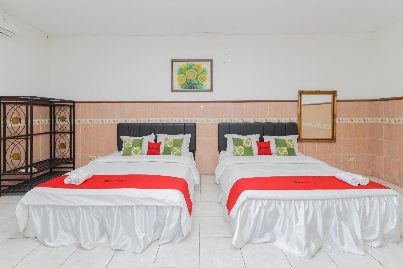 Hotel Reddoorz Syariah At Mojosari Mojokerto Exterior foto